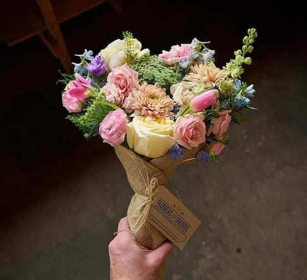 Graduation Flowers: Bouquets to Celebrate the Class of 2025